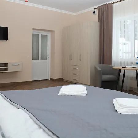 Lastivka Hotel Yablunytsya