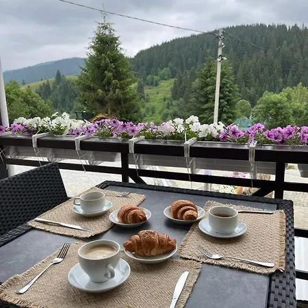 Lastivka * Yablunytsya