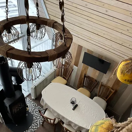 Lastivka * Yablunytsya